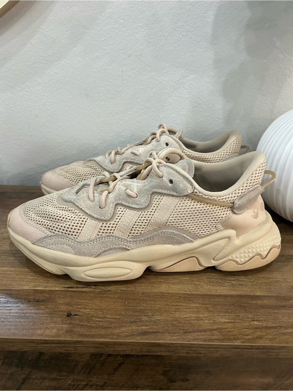 Adidas Originals OZWEEGO Women’s Shoes